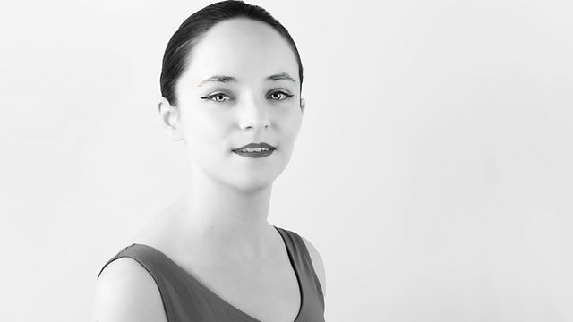 Emma ballet headshot